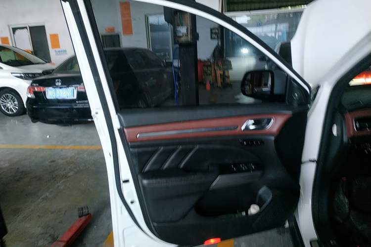 Used GAC Trumpchi GS8 2020 GS8S 390T Two-Wheel Drive Luxury Smart Connectivity Version
