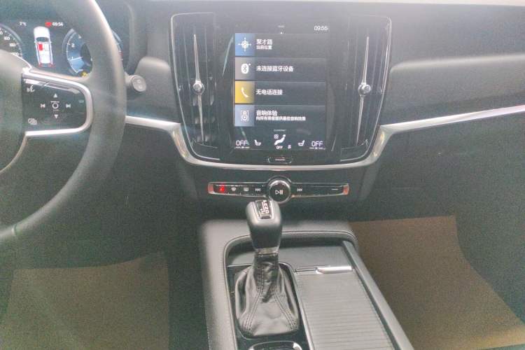 Used Volvo V90 2019 Cross Country T5 AWD Smart Range Version China VI Standard
