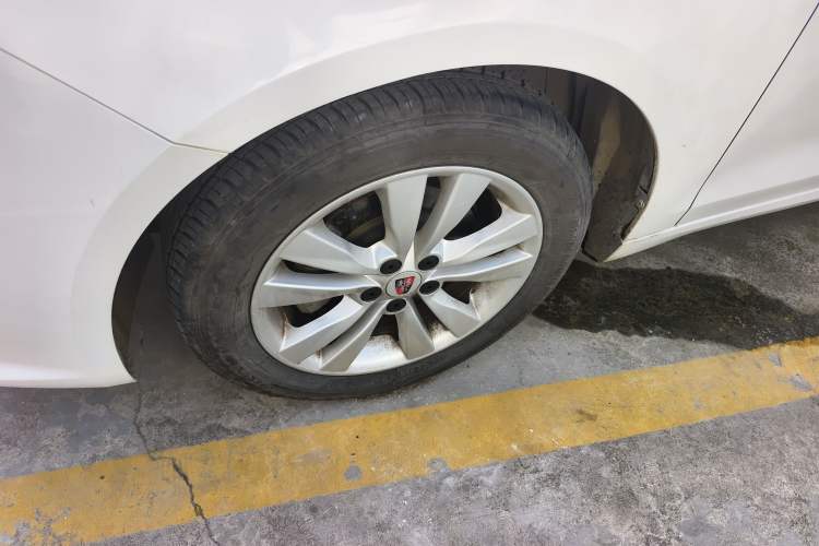 Used Roewe 360 2016 1.5L Automatic Smart Screen Version
