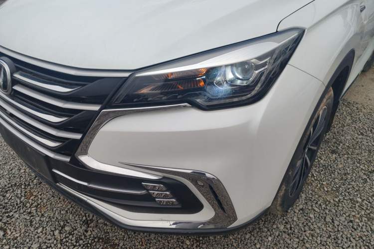 Used Changan CS85 COUPE 2019 1.5T DCT Version China VI Standard
