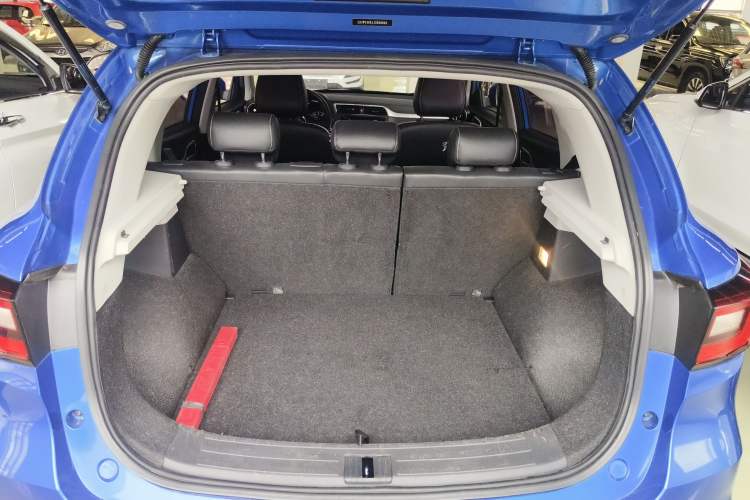 Used MG ZS 2018 1.5L Automatic Luxury Edition China V Standard
