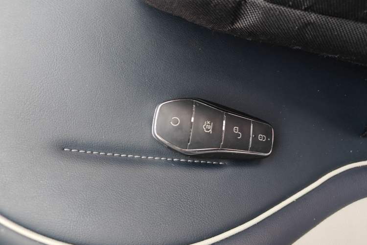 Used BYD Qin PLUS 2021 DM-i 55KM Flagship Model
