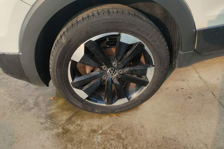 Used Volkswagen Tacqua 2021 200TSI DSG JoyConnect Edition