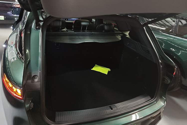 Used VOYAH FREE 2025 318 318 km Rear-Drive Touring Edition
