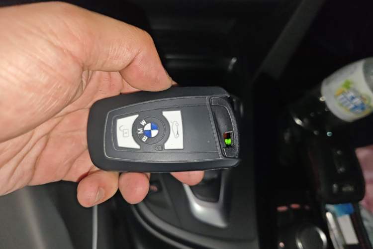 Used BMW 3 Series 2016 316i Fashion Model
