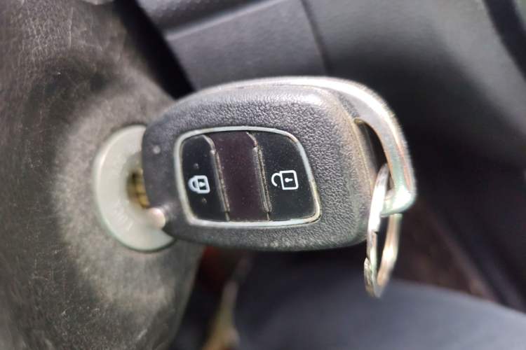 Used Hyundai Verna 2017 1.4L Manual Refreshed Version China VI Standard
