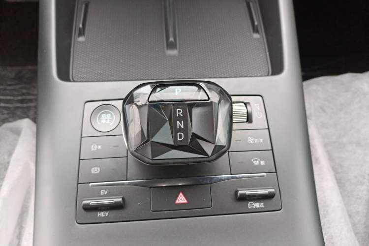 Used BYD Qin PLUS 2025 DM-i Smart Drive 55KM Leading Model
