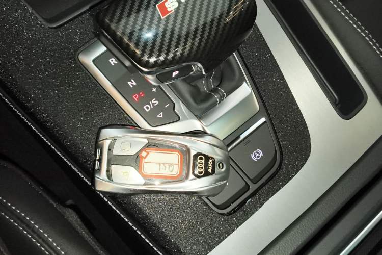 Used Audi Q5L 2022 40T Fashionable and Dynamic Model