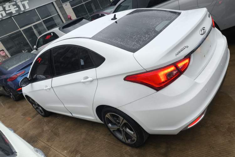 Used Chery Arrizo 5 2019 1.5L Manual New Youth Edition China VI Standard
