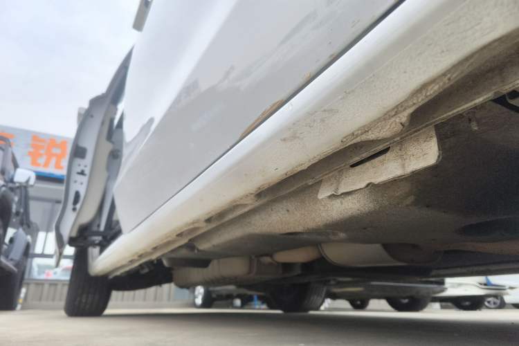 Used Buick GL8 2021 ES Landtrek 653T Comfort Edition
