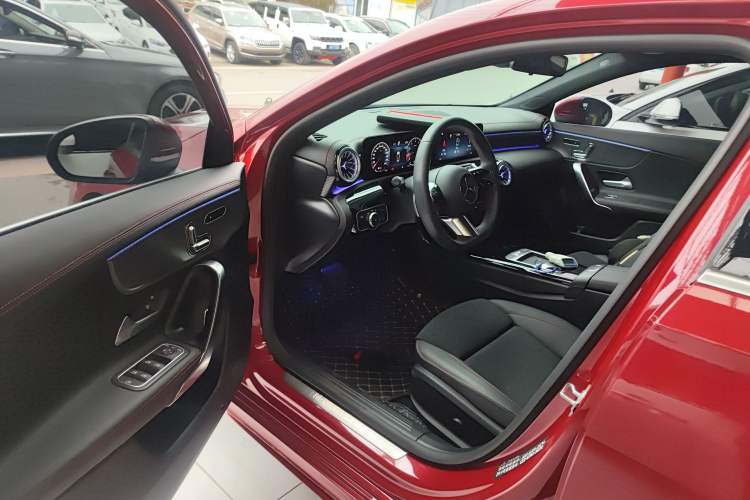 Used Mercedes-Benz A-Class 2025 A 200 L Fashion Model
