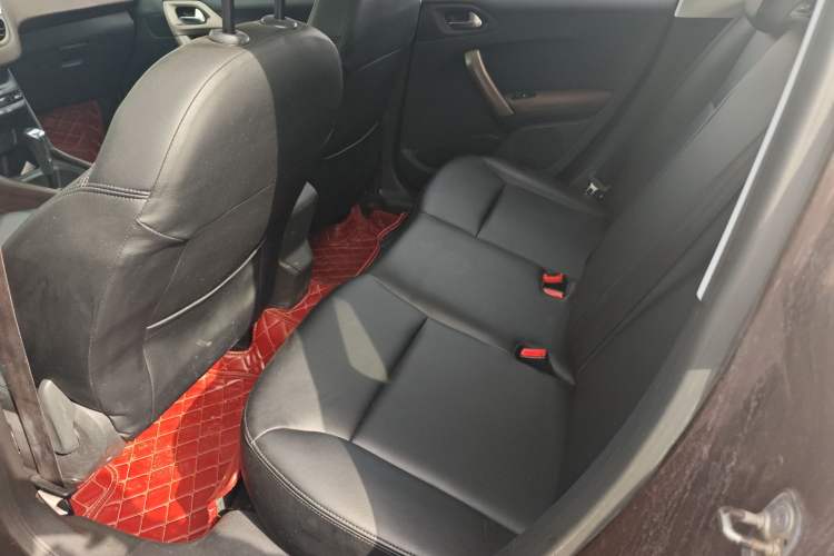 Used Peugeot 2008 2014 1.6L Automatic Fashion Edition