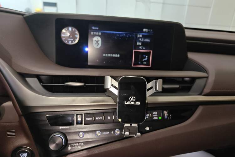 Used Lexus ES 2020 260 Excellence Edition
