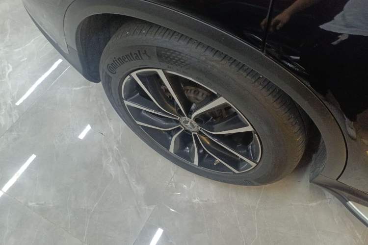 Used Mercedes-Benz GLC 2020 Facelift GLC 300 L 4MATIC Dynamic Edition
