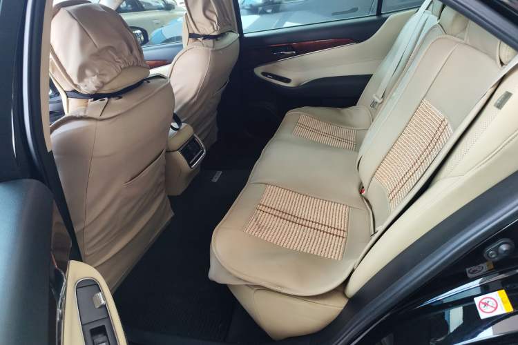 Used Toyota Crown 2015 2.0T Fashion Edition