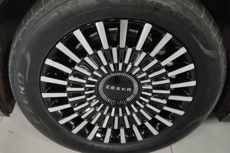 Used Zeekr 009 2022 WE Edition
