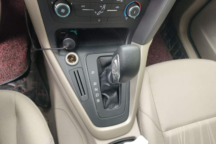 Used Ford Focus 2015 Sedan 1.6L Automatic Comfort Model
