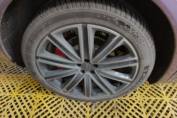 Used Hima Luxeed R7 2025 Extended-Range 331km Ultra
