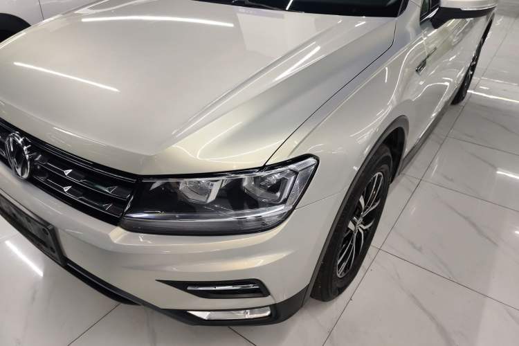 Used Volkswagen Tiguan L 2017 330TSI Automatic Two-Wheel Drive Luxury Edition
