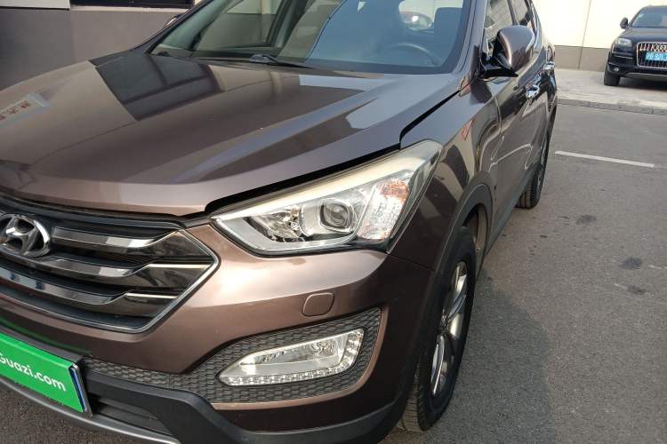 Used Hyundai Santa Fe 2013 2.4L Automatic Two-Wheel Drive Smart Version
