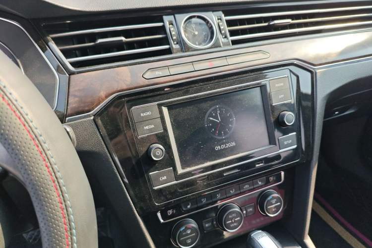 Used Volkswagen Magotan 2018 330TSI DSG Luxury Model
