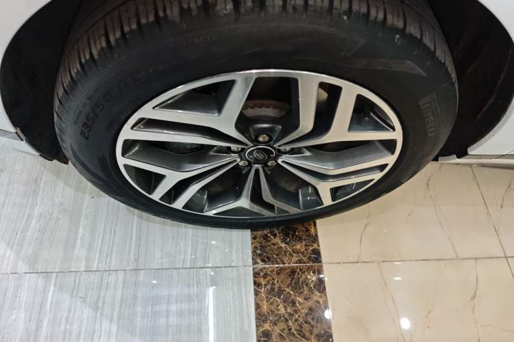 Used Land Rover Range Rover Evoque 2022 Aurora L 249 PS R-Dynamic Luxury Edition
