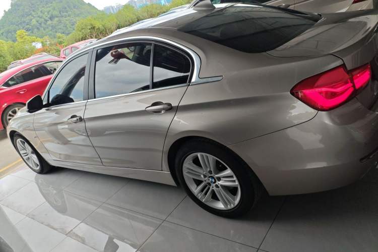 Used BMW 3 Series 2017 320Li Fashion Model
