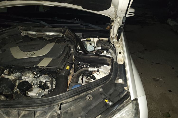 Used Mercedes-Benz GLK-Class 2013 GLK 300 4MATIC Dynamic Sunroof Model