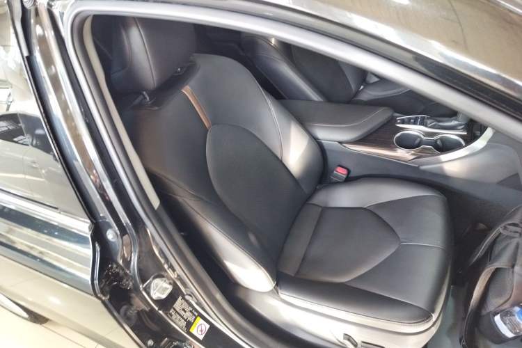 Used Toyota Camry 2018 2.5G Luxury Edition