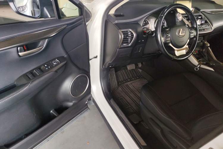 Used Lexus NX 2015 200 Front-Wheel Drive X-Trail SE Edition
