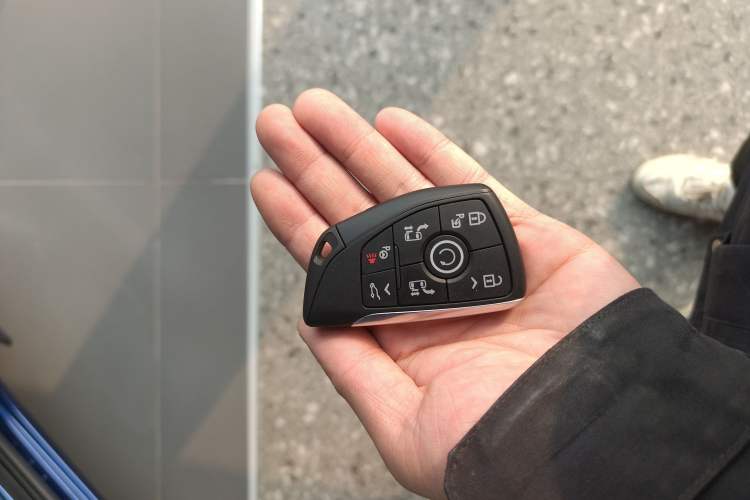 Used Buick GL8 New Energy 2024 Lu Zun Luxury Edition 7-Seater
