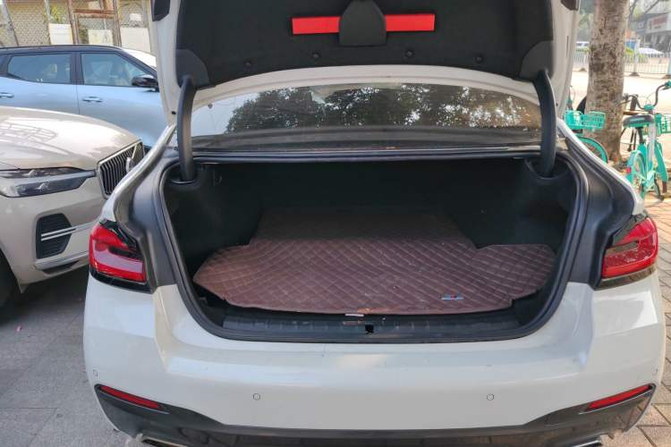 Used BMW 5 Series New Energy 2021 535Le Pioneer Edition M Sport Package
