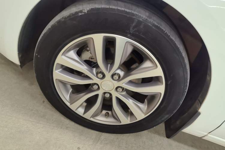 Used Buick GT 2019 18T Automatic Connected Elite Model China VI Standard