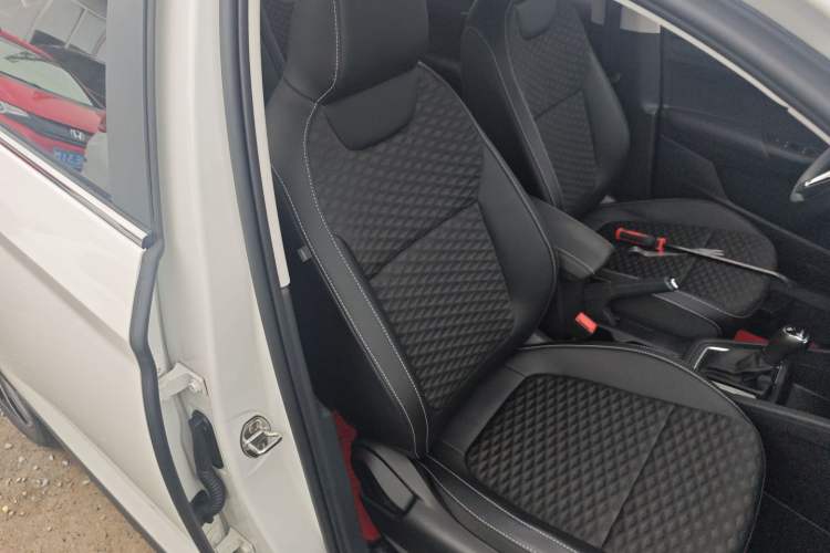 Used Skoda Kamiq 2020 1.5L Automatic Standard Edition
