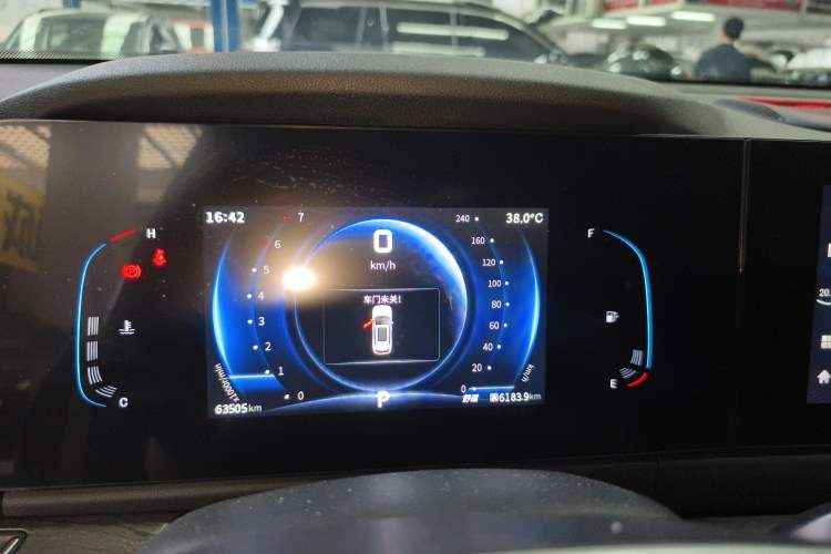 Used Dongfeng Fengon 580 2022 1.5T Automatic Enjoyment Model
