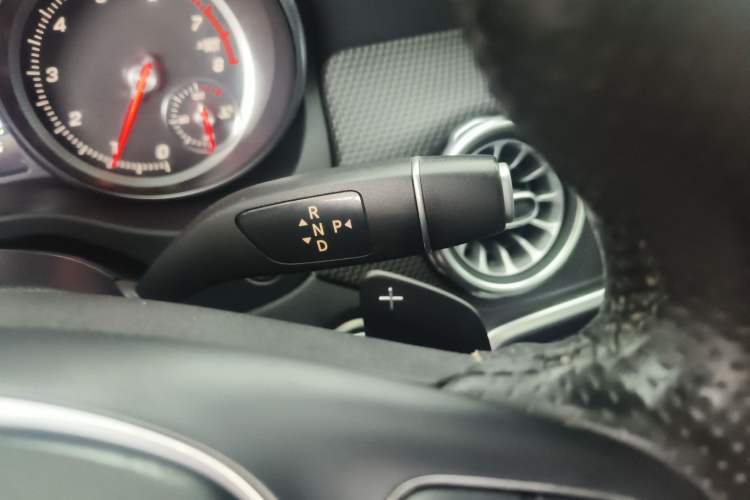 Used Mercedes-Benz GLA 2018 GLA 200 Fashion Model