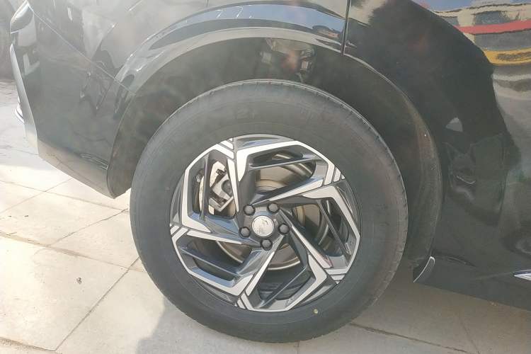 Used Hongqi HS3 2024 1.5T Zhiwei Edition
