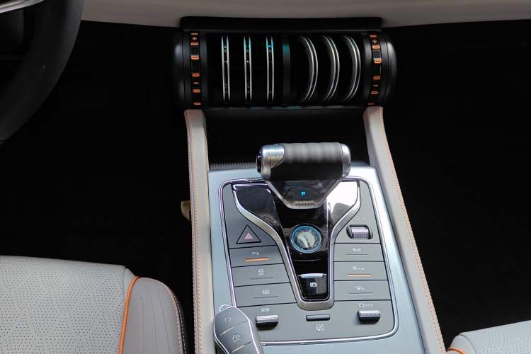 Used BYD Yuan PLUS 2024 Honor Edition 430KM Beyond Model
