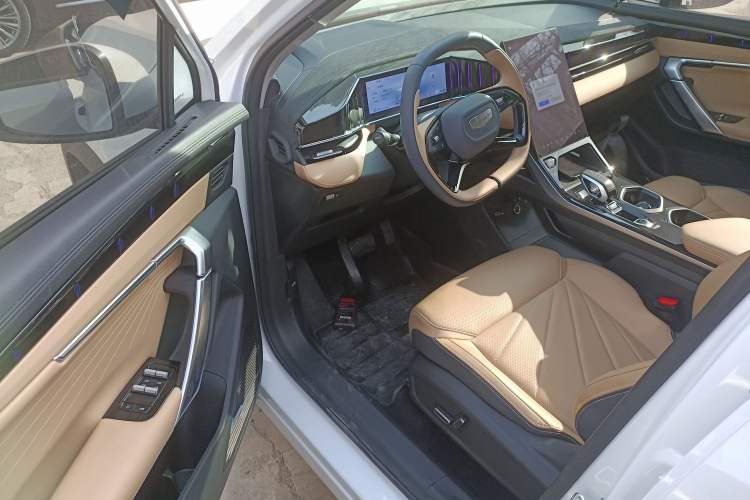 Used Geely Auto FX11 2023 1.5TD DCT Prestige Edition
