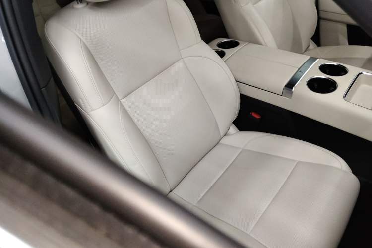 Used Li Auto L8 2024 PRO Model
