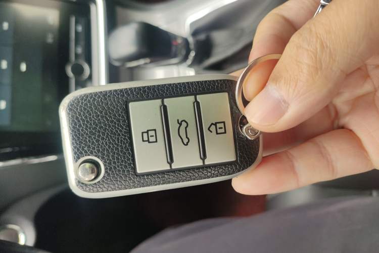 Used Roewe RX5 2019 20T Two-Wheel Drive Automatic 4G Connected Platinum Edition
