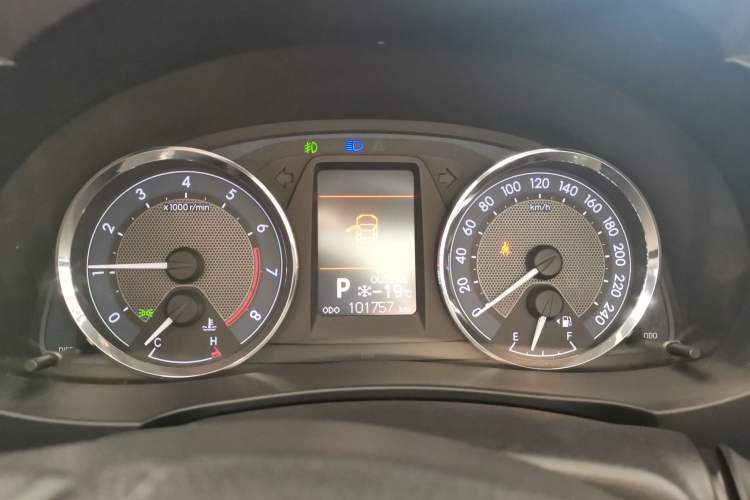 Used Toyota Corolla 2014 1.6L CVT GLX-i Navigation Edition
