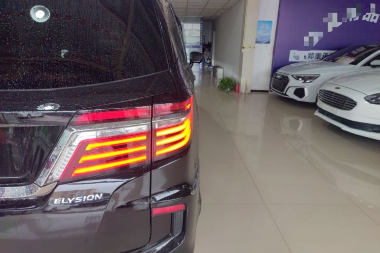 Used Honda Elysion 2016 2.4L Style Edition