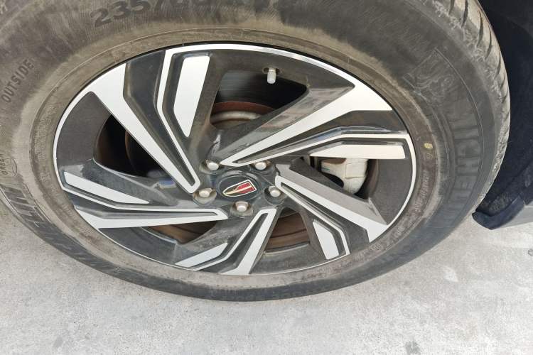 Used Hongqi HS5 2022 Revised Version 2.0T Smart Connect Flagship Edition