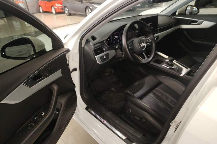 Used Audi A4L 2020 40 TFSI quattro Luxury Dynamic Model