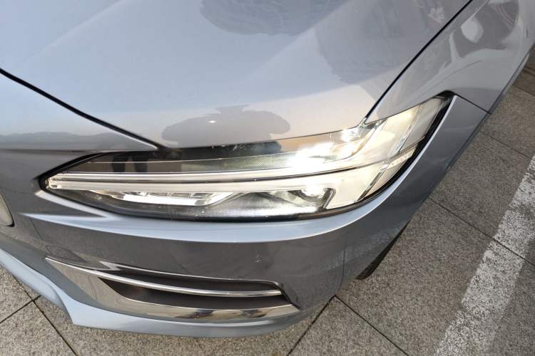 Used Volvo S90 2020 Facelifted T5 Zhiyi Luxury Edition
