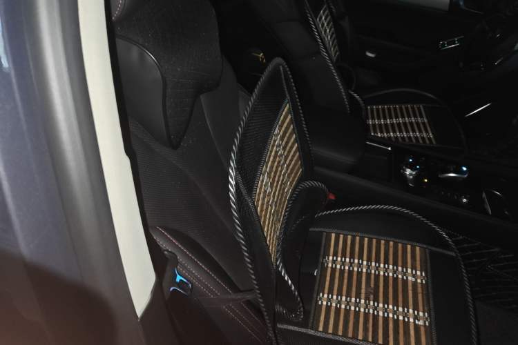 Used BYD Tang New Energy 2018 DM 2.0T All-Wheel Drive Smart Connect Elite 7-Seater China V Emission Standard