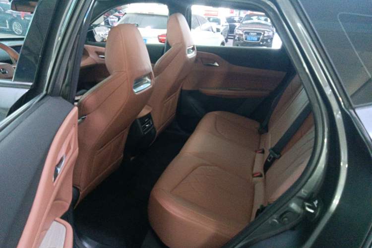 Used Changan UNI-Z New Energy 2024 Blue Whale Smart Electric iDD 125km Beyond Edition
