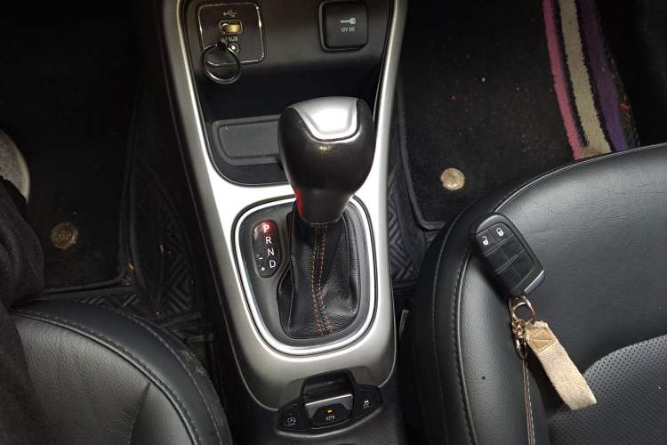 Used  Compass 2017 200T Automatic Family Edition
