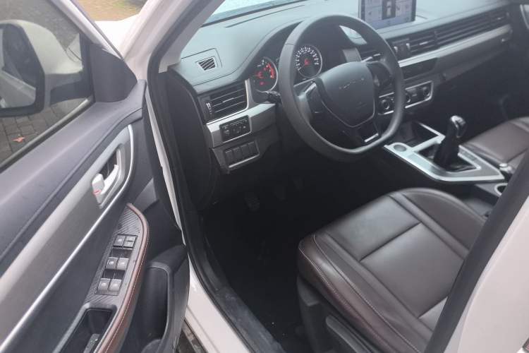 Used FORTHING T5 2022 Grand Edition 1.6L Manual Dream-Chasing Five-Seat Model
